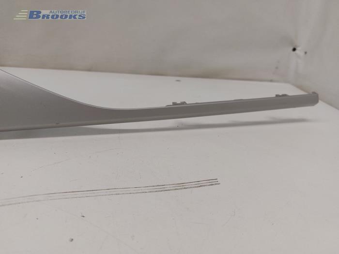 Luchtrooster Dashboard van een BMW 3 serie Touring (F31) 316i 1.6 16V 2014