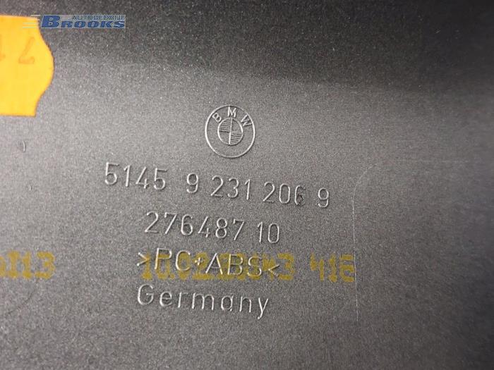 Luchtrooster Dashboard van een BMW 3 serie Touring (F31) 316i 1.6 16V 2014