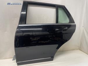 Gebruikte Portier 4Deurs links-achter Mercedes C Estate (S204) 1.8 C-180 CGI 16V Prijs € 125,00 Margeregeling aangeboden door Autobedrijf Brooks