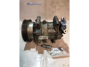 Begagnade Luftkonditioneringspump Renault Twingo II (CN) 1.2 16V Pris € 15,00 Marginaltabell erbjuds av Autobedrijf Brooks