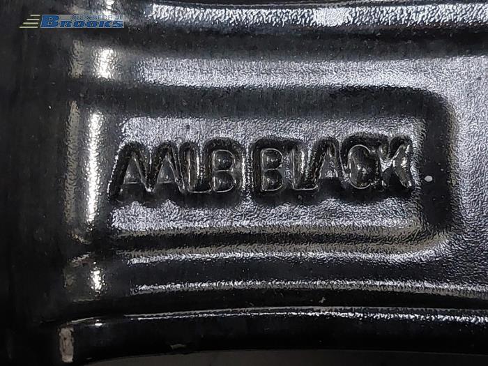 Zestaw obreczy sportowych z Opel Corsa E 1.0 SIDI Turbo 12V 2017