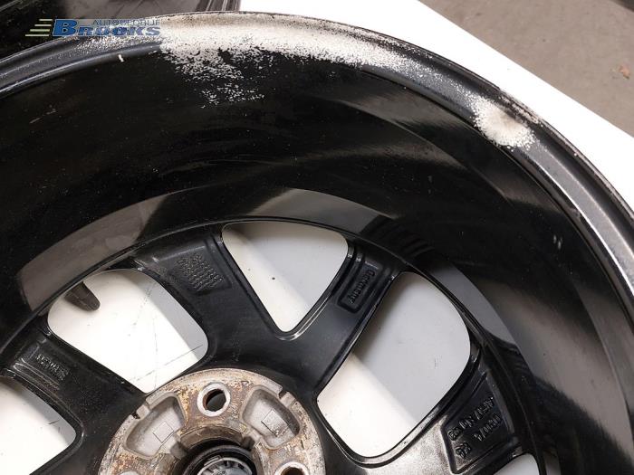 Zestaw obreczy sportowych z Opel Corsa E 1.0 SIDI Turbo 12V 2017