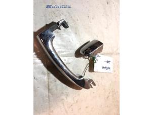 Begagnade Dörrhandtag, 4-dörrars, höger fram Ford Ranger 2.0 EcoBlue 16V 4x4 Pris € 40,00 Marginaltabell erbjuds av Autobedrijf Brooks