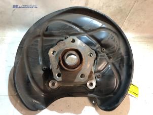 Gebruikte Fusee rechts-achter Audi E-tron (GEN) 55 quattro Prijs € 100,00 Margeregeling aangeboden door Autobedrijf Brooks