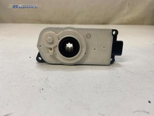 Begagnade Värmarventil, motor BMW i4 (G26) eDrive40 84 kWh Pris € 30,00 Marginaltabell erbjuds av Autobedrijf Brooks