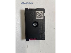 Używane Antena BMW i4 (G26) eDrive40 84 kWh Cena € 15,00 Procedura marży oferowane przez Autobedrijf Brooks