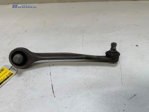 Begagnade Främre gaffelben, vänster Audi A4 Avant (B8) 2.0 TDI 16V Pris € 20,00 Marginaltabell erbjuds av Autobedrijf Brooks