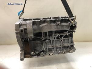 Begagnade Motor, vevhus Volkswagen Transporter T5 2.5 TDi Pris € 700,00 Marginaltabell erbjuds av Autobedrijf Brooks