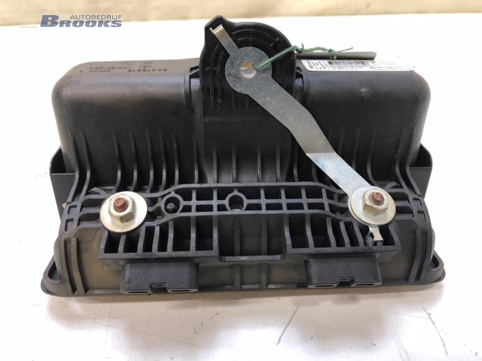 Höger airbag (instrumentbräda) från en Fiat Bravo (198A) 1.4 MultiAir 16V 2011