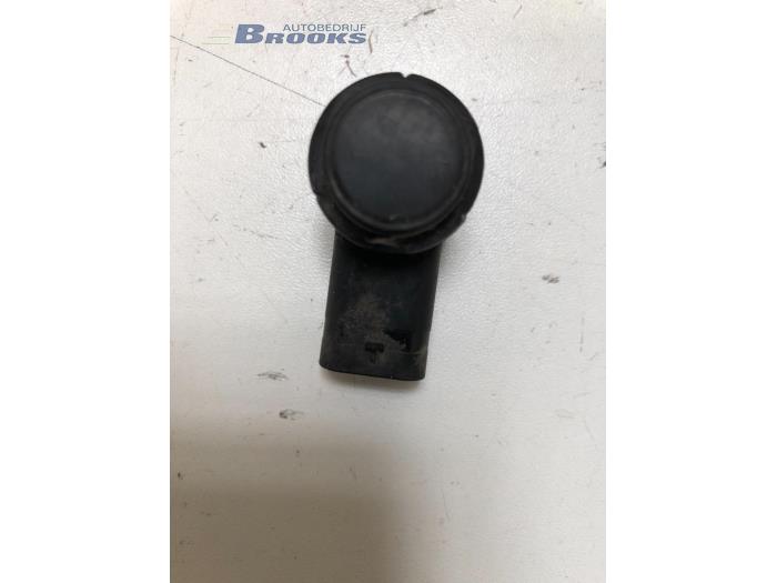 Parkeringssensor från en Ford Transit 2.2 TDCi 16V 2015