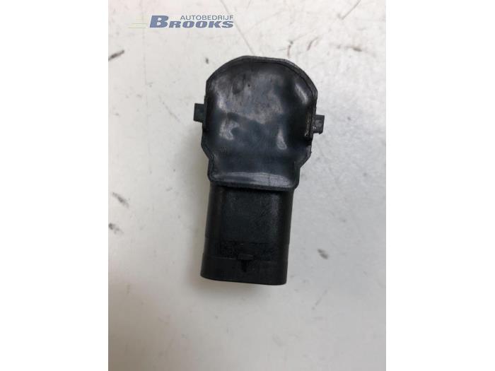 Parkeringssensor från en Ford Transit 2.2 TDCi 16V 2015