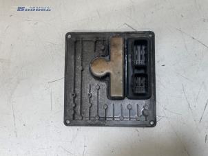 Begagnade Dator, automatisk växellåda Peugeot 208 I (CA/CC/CK/CL) 1.4 HDi Pris € 500,00 Marginaltabell erbjuds av Autobedrijf Brooks