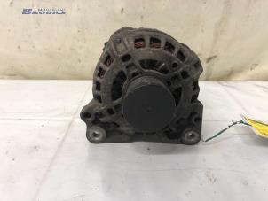 Gebruikte Dynamo Seat Ibiza IV (6J5) 1.0 12V Prijs € 25,00 Margeregeling aangeboden door Autobedrijf Brooks