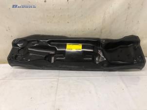 Gebruikte Paravent Seat Ibiza IV (6J5) 1.0 12V Prijs € 20,00 Margeregeling aangeboden door Autobedrijf Brooks