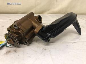 Begagnade Oljepump Landrover Range Rover Evoque (LVJ/LVS) 2.0 Si4 16V Pris € 100,00 Marginaltabell erbjuds av Autobedrijf Brooks