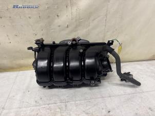 Gebruikte Inlaatspruitstuk Toyota RAV4 (A5) 2.5 Hybrid 16V AWD Prijs € 350,00 Margeregeling aangeboden door Autobedrijf Brooks