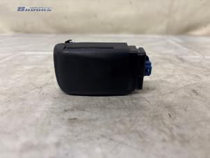 Begagnade Regnsensor Toyota RAV4 (A5) 2.5 Hybrid 16V AWD Pris € 60,50 Inklusive moms erbjuds av Autobedrijf Brooks