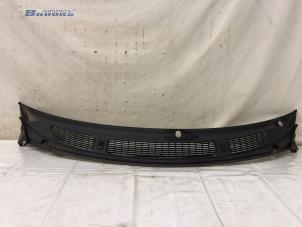 Używane Parawan Skoda Fabia II Combi 1.2i 12V Cena € 20,00 Procedura marży oferowane przez Autobedrijf Brooks