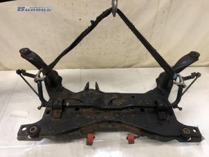 Begagnade Underram Mazda 3 Sport (BK) 1.6i 16V Pris € 75,00 Marginaltabell erbjuds av Autobedrijf Brooks