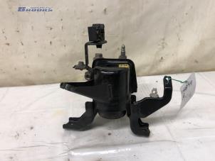 Gebruikte Motorrubber Toyota Avensis Wagon (T27) 1.8 16V VVT-i Prijs € 75,00 Margeregeling aangeboden door Autobedrijf Brooks