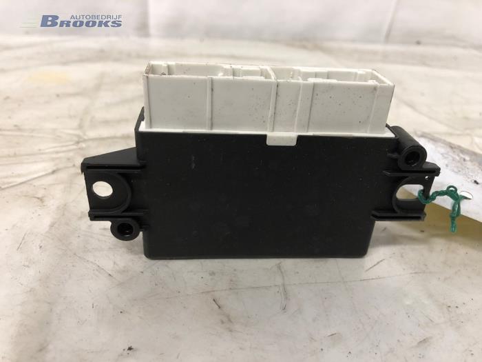 PDC Module van een Volkswagen Crafter (SY) 2.0 TDI 2017