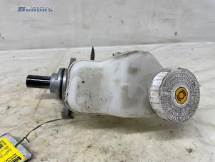 Gebruikte Hoofdremcilinder Mitsubishi Space Star (A0) 1.2 12V Prijs € 15,00 Margeregeling aangeboden door Autobedrijf Brooks