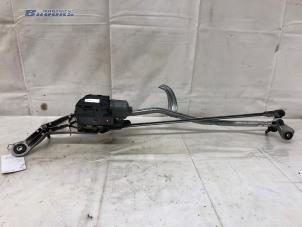 Begagnade Torkarmotor + mekanism Mercedes C (W205) C-180 1.6 16V Pris € 175,00 Marginaltabell erbjuds av Autobedrijf Brooks