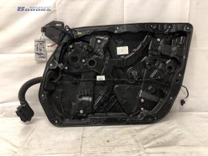 Begagnade Fönstermekanism, 4-dörrars, höger fram Mercedes C (W205) C-180 1.6 16V Pris € 25,00 Marginaltabell erbjuds av Autobedrijf Brooks