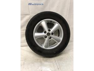 Gebruikte Velg + Band Toyota RAV4 (A2) 2.0 D-4D 16V 4x4 Prijs € 75,00 Margeregeling aangeboden door Autobedrijf Brooks