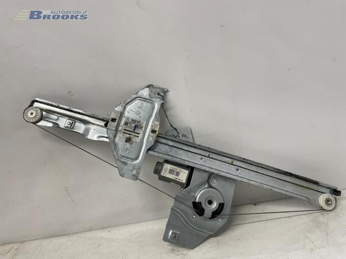 Fönstermekanism, 2-dörrars, höger fram från en Peugeot Partner (GC/GF/GG/GJ/GK) 1.6 HDI, BlueHDI 75 2016