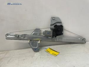 Begagnade Fönstermekanism, 2-dörrars, höger fram Peugeot Partner (GC/GF/GG/GJ/GK) 1.6 HDI, BlueHDI 75 Pris € 20,00 Marginaltabell erbjuds av Autobedrijf Brooks