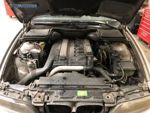 Gebruikte Motor BMW 5 serie (E39) 525 tds Prijs € 500,00 Margeregeling aangeboden door Autobedrijf Brooks