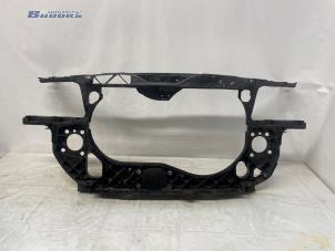 Gebruikte Frontpaneel Audi A4 Avant (B6) 1.6 Prijs € 50,00 Margeregeling aangeboden door Autobedrijf Brooks