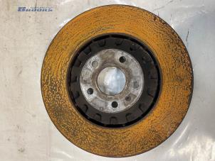 Begagnade Främre bromsskiva Audi E-tron Sportback (GEA) 50 Pris € 75,00 Marginaltabell erbjuds av Autobedrijf Brooks