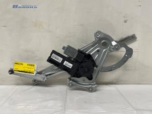 Begagnade Fönstermekanism, 4-dörrars, vänster fram Renault Megane III Grandtour (KZ) 1.2 16V TCE 130 Pris € 30,00 Marginaltabell erbjuds av Autobedrijf Brooks