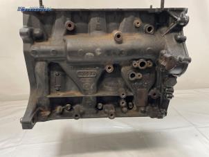 Begagnade Motor, vevhus Volkswagen Tiguan (5N1/2) 2.0 TSI 16V 4Motion Pris € 300,00 Marginaltabell erbjuds av Autobedrijf Brooks