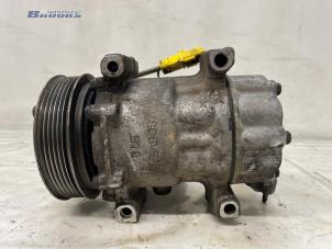 Gebruikte Aircopomp Peugeot 206 (2A/C/H/J/S) 1.4 XR,XS,XT,Gentry Prijs € 20,00 Margeregeling aangeboden door Autobedrijf Brooks