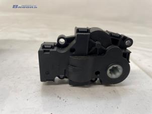 Gebruikte Kachelklep Motor Mercedes Sprinter Tourer 3,5t (907.7) 315 CDI 2.0 D RWD Prijs € 25,00 Margeregeling aangeboden door Autobedrijf Brooks