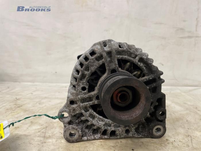 Dynamo van een Volkswagen Lupo (6X1) 1.4 60 2004