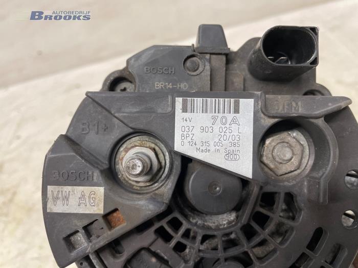 Dynamo van een Volkswagen Lupo (6X1) 1.4 60 2004