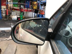 Gebruikte Buitenspiegel links Mitsubishi Colt (Z2/Z3) 1.1 12V Prijs € 40,00 Margeregeling aangeboden door Autobedrijf Brooks
