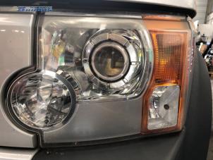 Gebruikte Linker Koplamp Landrover Discovery III (LAA/TAA) 2.7 TD V6 Prijs € 250,00 Margeregeling aangeboden door Autobedrijf Brooks