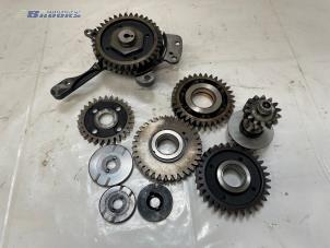 Używane Zestaw rozrzadu Volkswagen Transporter T5 2.5 TDi 4Motion Cena € 150,00 Procedura marży oferowane przez Autobedrijf Brooks