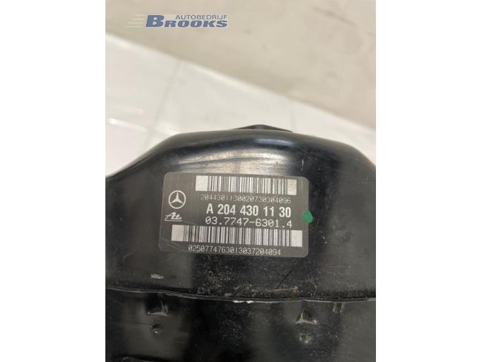 Bromsservo från en Mercedes-Benz C (W204) 3.0 C-320 CDI V6 24V 2007