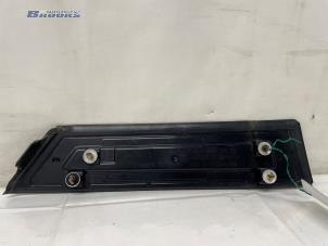 Begagnade Dekorstripe BMW iX (I20) xDrive40 77 kWh Pris € 20,00 Marginaltabell erbjuds av Autobedrijf Brooks