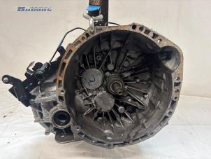 Gebruikte Versnellingsbak Renault Trafic (1FL/2FL/3FL/4FL) 2.0 dCi 16V 150 Prijs € 1.000,00 Margeregeling aangeboden door Autobedrijf Brooks