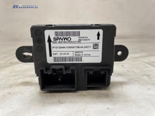 Gebruikte Stoelverwarmings module Lynk &amp; Co 01 1.5 PHEV Prijs € 60,00 Margeregeling aangeboden door Autobedrijf Brooks