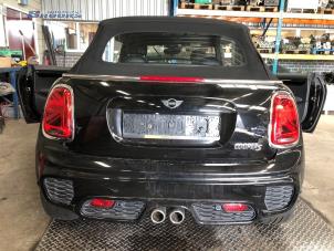 Gebruikte Bumperbalk achter Mini Mini Convertible (F57) 2.0 16V Cooper S Prijs € 30,00 Margeregeling aangeboden door Autobedrijf Brooks