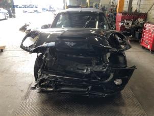 Gebruikte Ruitmechaniek 2Deurs links-voor Mini Mini Convertible (F57) 2.0 16V Cooper S Prijs € 75,00 Margeregeling aangeboden door Autobedrijf Brooks