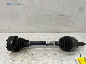 Begagnade Drivaxel, vänster fram Seat Ibiza IV (6J5) 1.2 TDI Ecomotive Pris € 15,00 Marginaltabell erbjuds av Autobedrijf Brooks